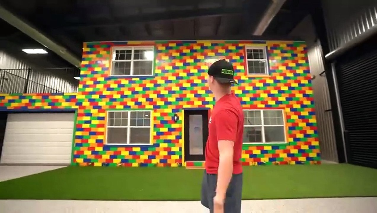 I Survived 7 Extreme Waterparks