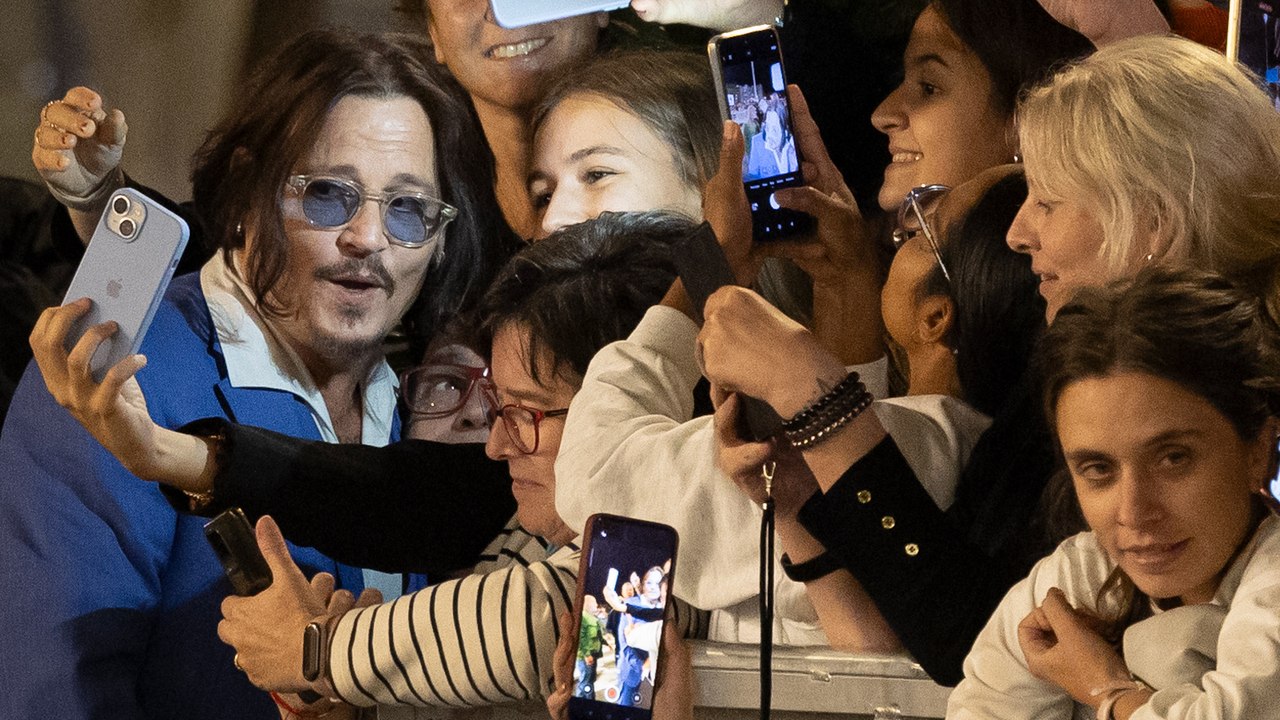 Johnny Depp desata la locura en San Sebastián