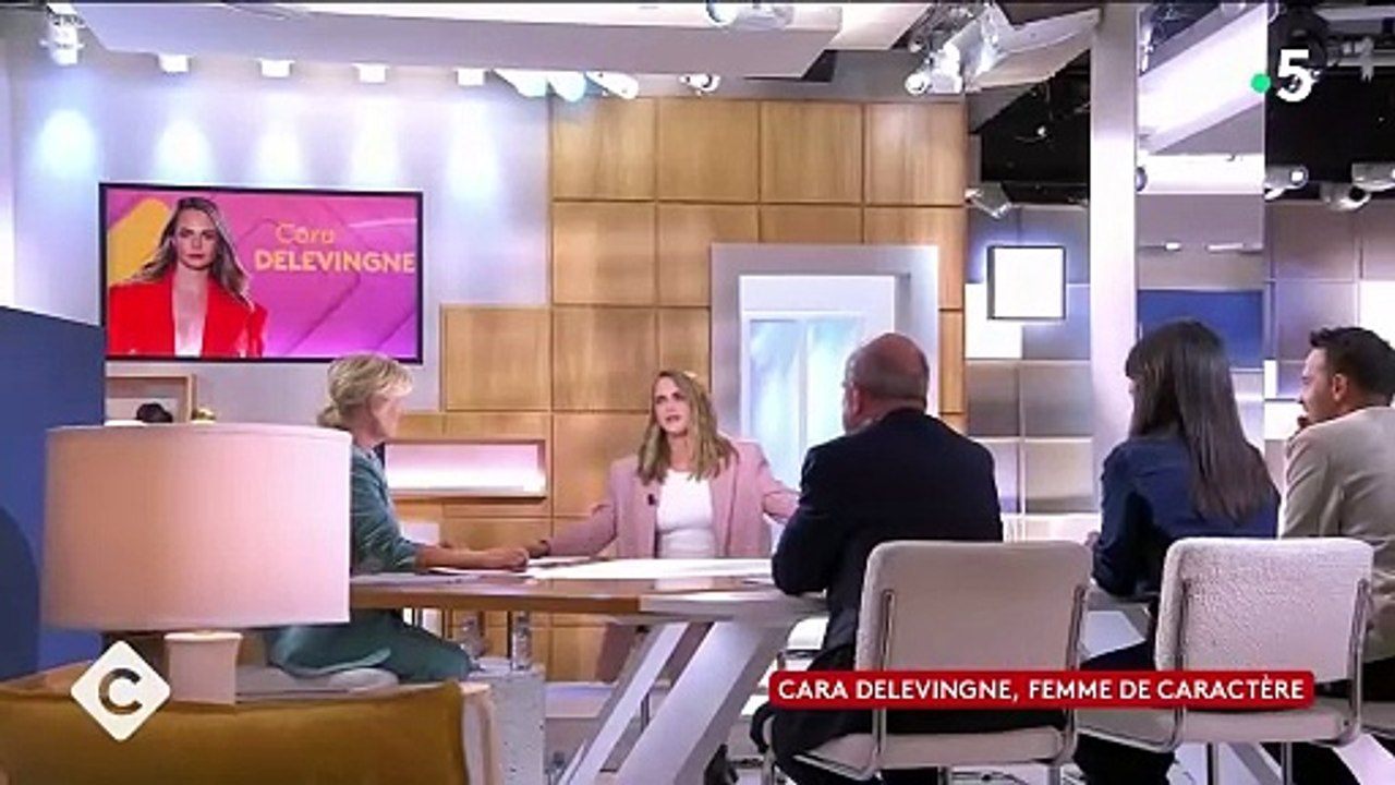 Cara Delevingne invitée de "C à vous" sur France 5