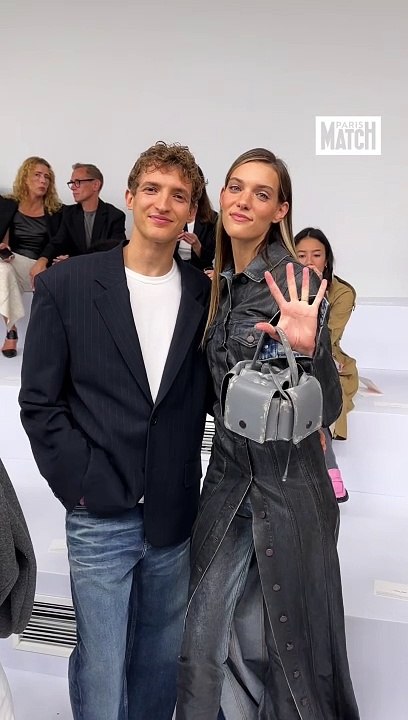 Aliocha Schneider, Charlotte Cardin, Juliette Binoche... au défilé Acne