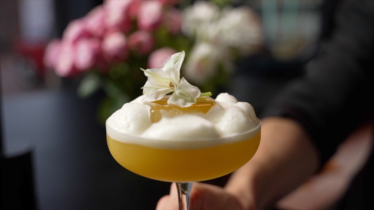 Is There Really Such a Thing as a 'Healthy Relationship' With Alcohol?