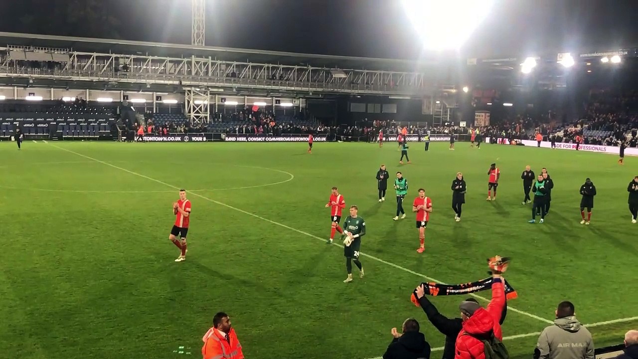 Exciting 2-2 Draw Between Luton and Oxford United ⚽