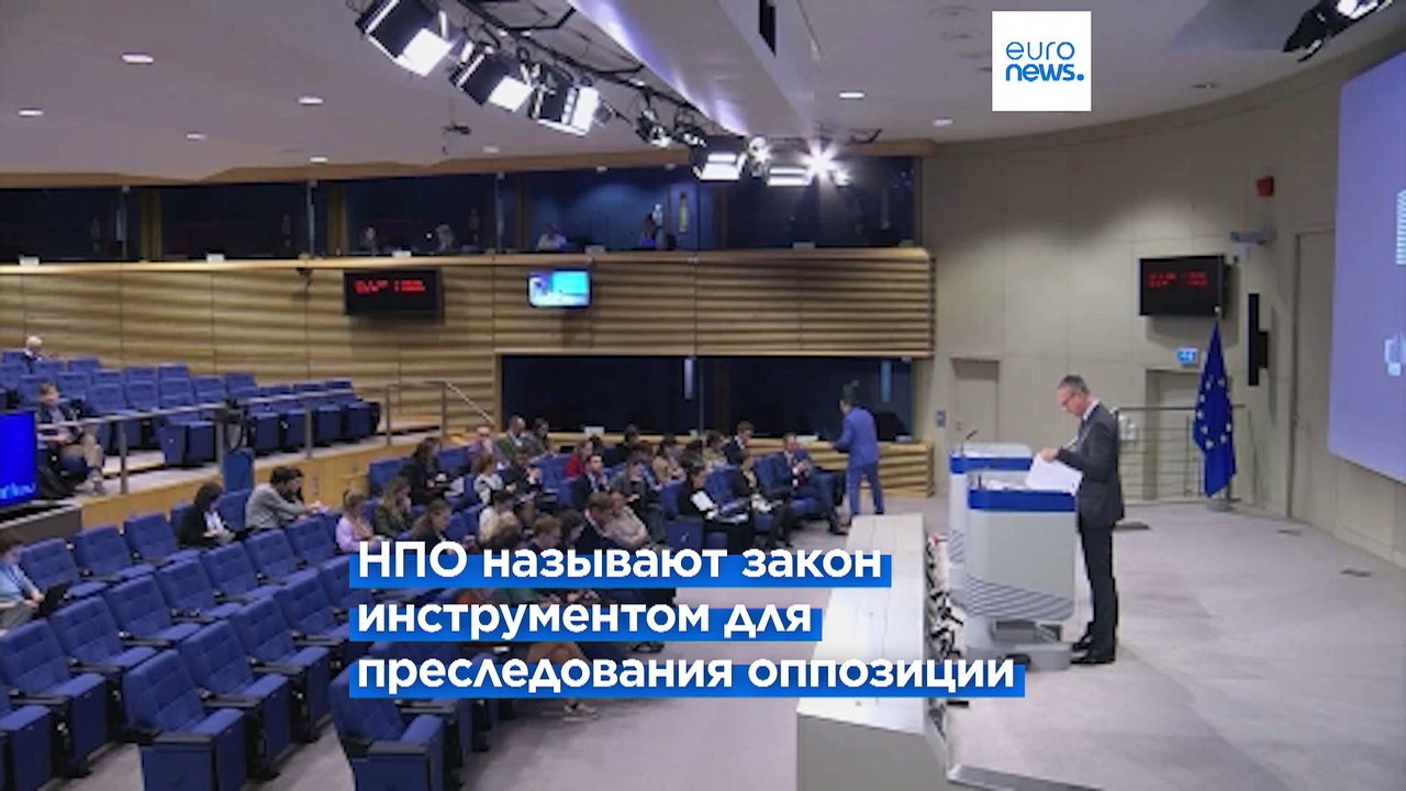 Брюссель подал в суд на Венгрию из-за закона о "национальном суверенитете"