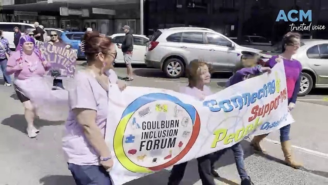 Experience the Excitement of the Lilac City Festival Parade 🌸