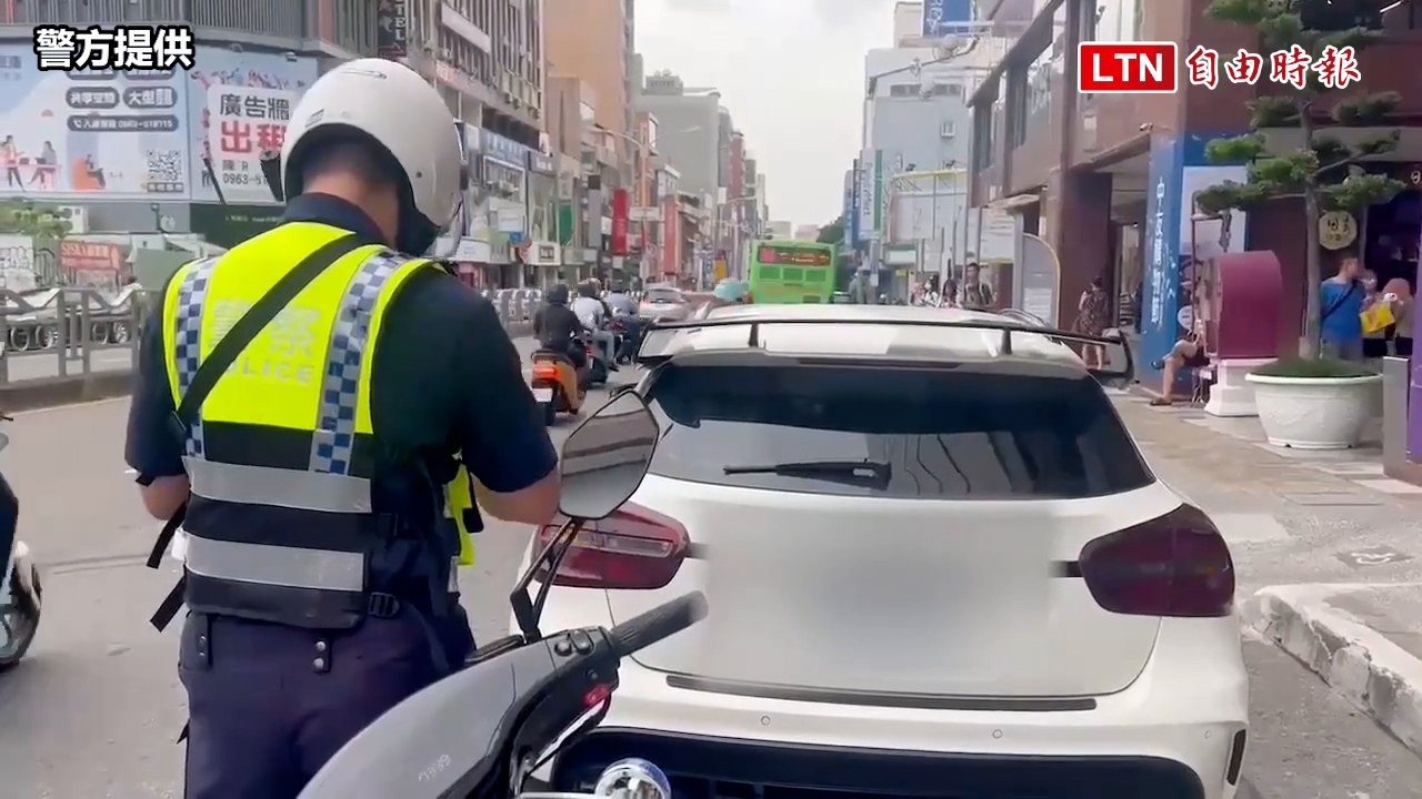 1秒也不行！台中佔用公車停靠區亂象多 今年北區就抓1056件（警方提供）