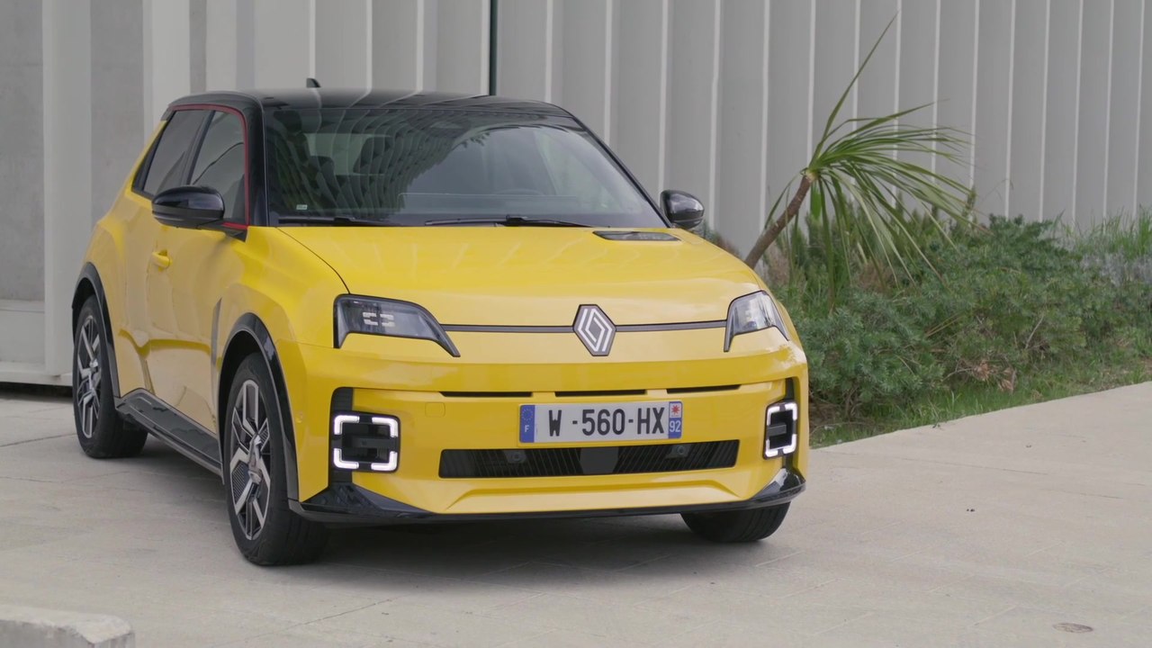 Renault 5 E-Tech Electric Iconic Version Design