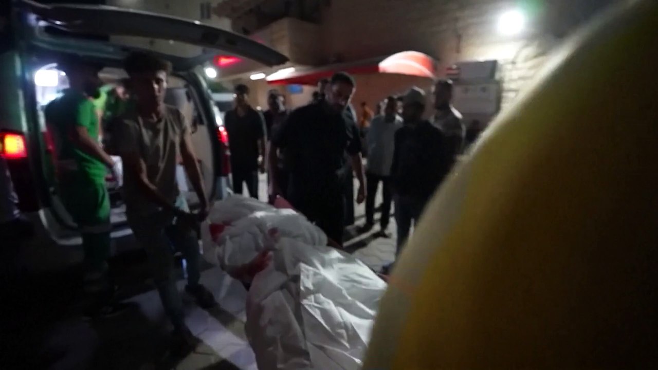 Израиль усиливает давление на "Хезболлах"