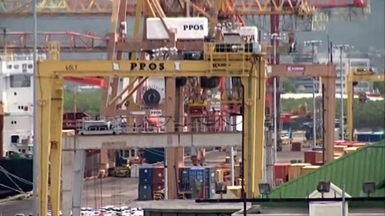 PORT WORKERS REFUSE PATT ORDER TO RETURN TO WORK