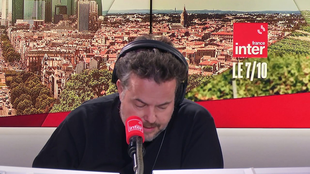 Présentation du budget : panique dans le groupe WhatsApp de Dominique Seux, "Copains d'argent" - Le Billet de Matthieu Noël