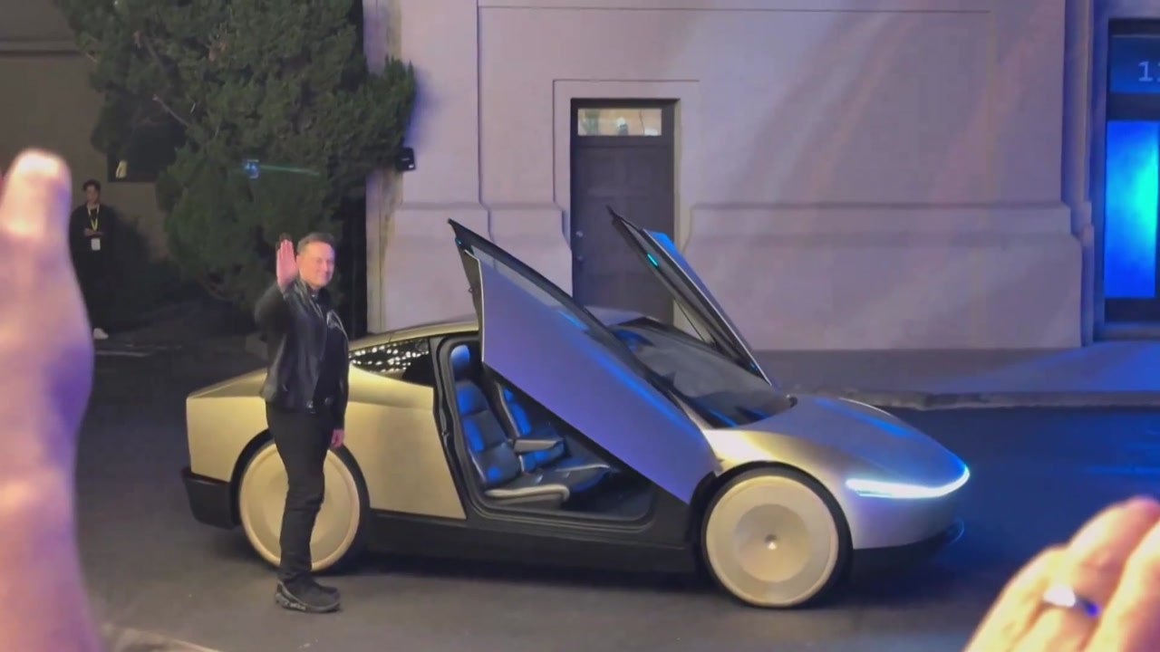 테슬라, 운전대·페달 없는 로보택시 공개..."2026년 양산" / YTN