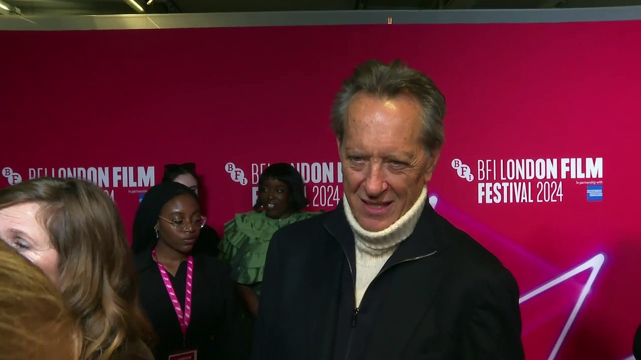 Richard E.Grant: "I've Worked With Two Big Narcissists!"