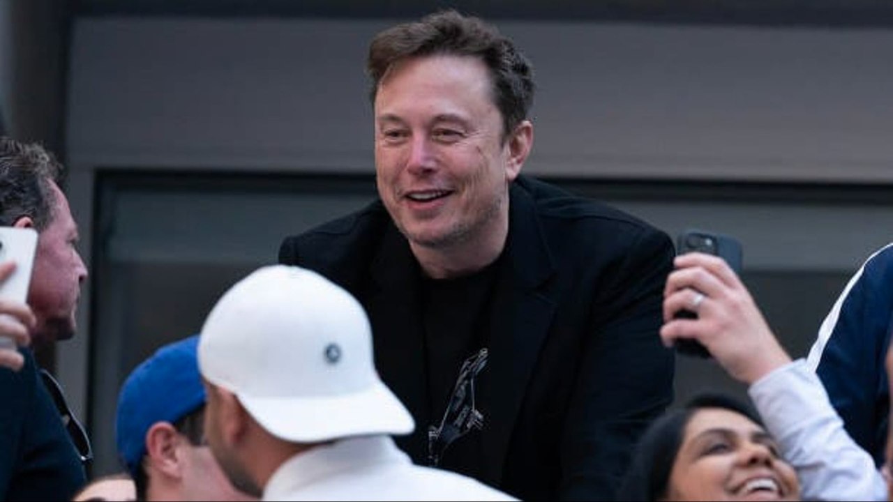 Acusan A Elon Musk De Copiar El Diseño De 'Yo, Robot'
