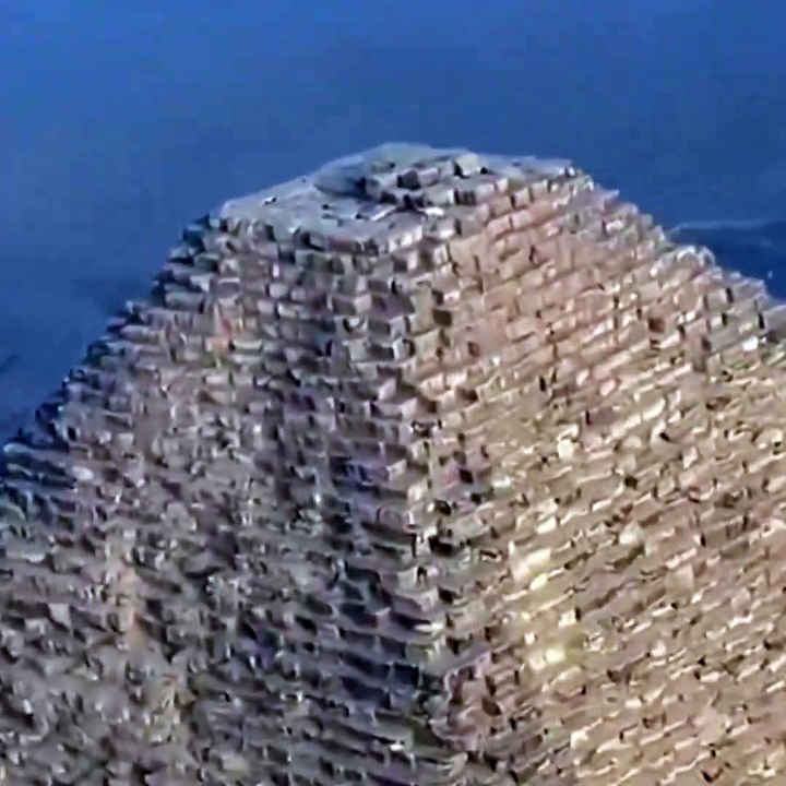 pirâmides de gizé cão