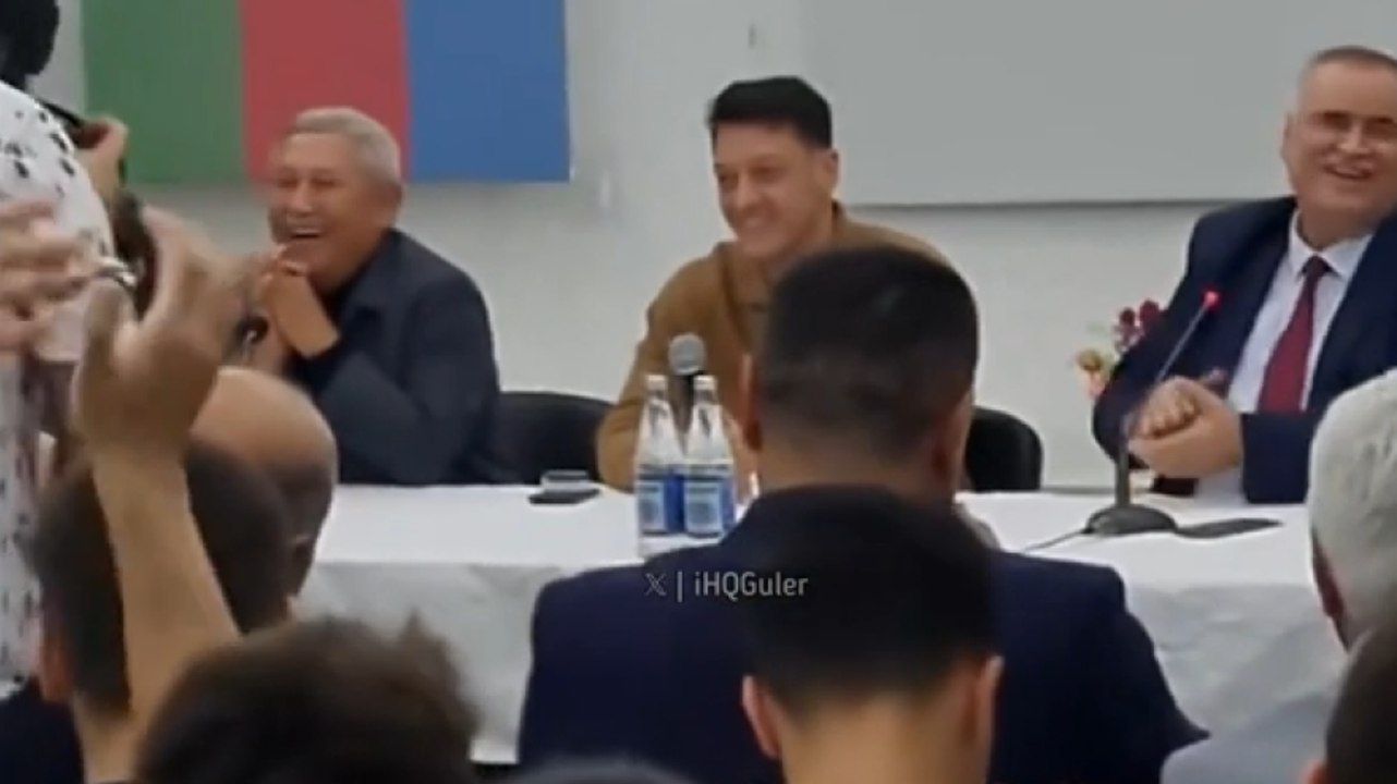 Messi o Cristiano Ronaldo? Ozil spiazza tutti