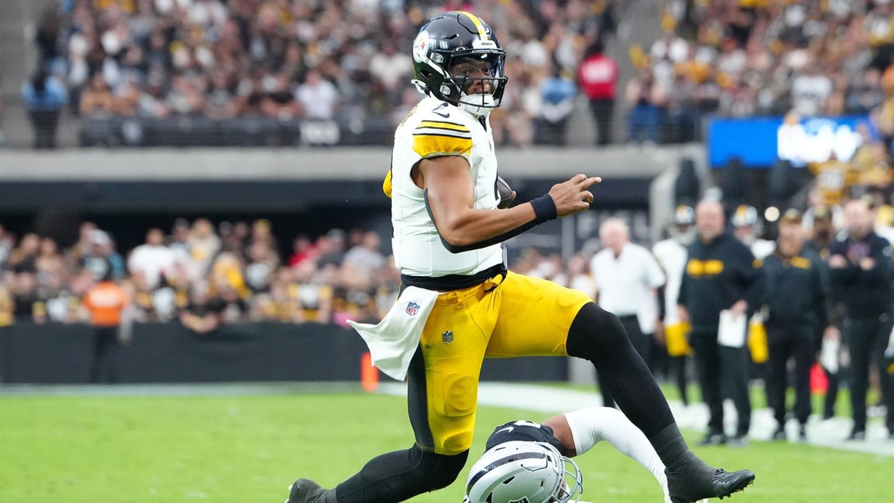 Steelers Triumph Over Jets with Unexpected Quarterback Shift