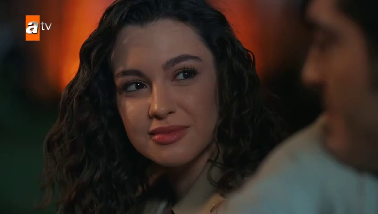 مسلسل حكاية ليلة الحلقة 8 مترجمة