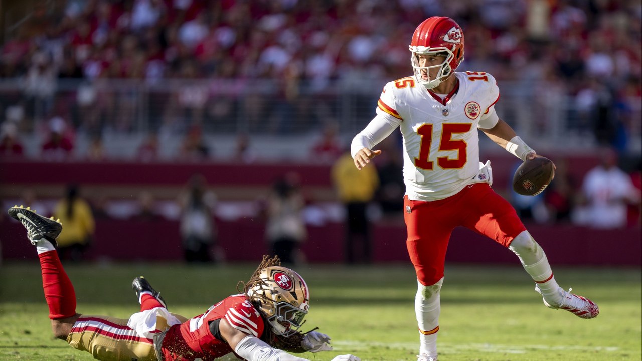 Super Bowl Betting: Odds Trends and Favorites Analysis