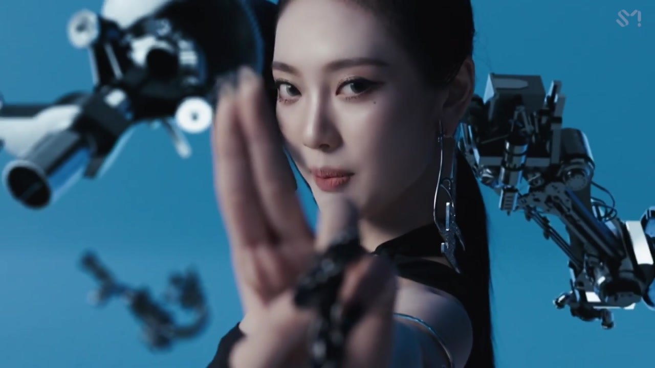 에스파 '위플래시', 공개 첫날 글로벌 차트 흥행 / YTN