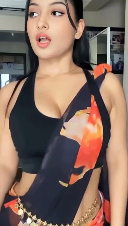 ❤️ Taras Tarasti Hu Sawariya! Feel the Love in Every Beat ❤️ #YouTubeShorts #Short#dance