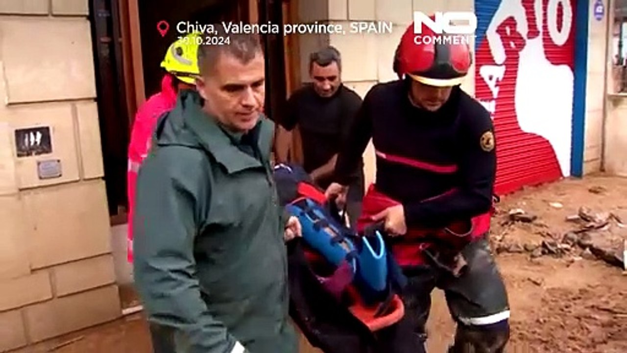 No comment: Испания пытается прийти в себя после сильного наводнения