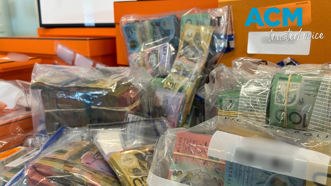 Millions of dollars in luxury handbags, gold ingots seized during Victoria Police warehouse raids