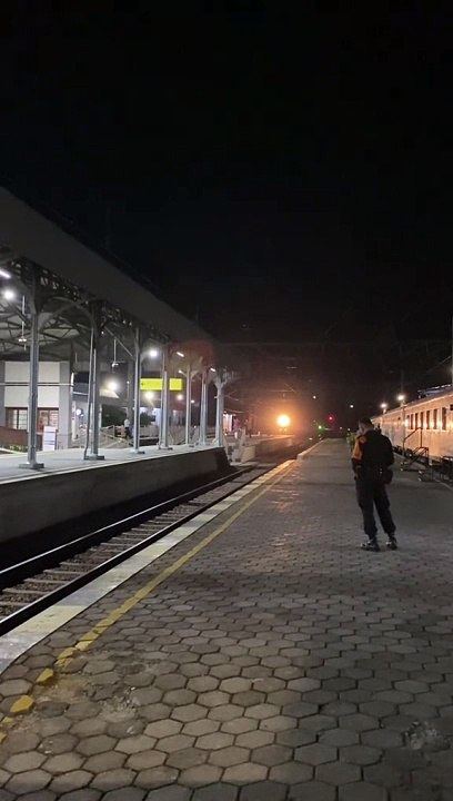 KA Eksekutif Bablas Stasiun