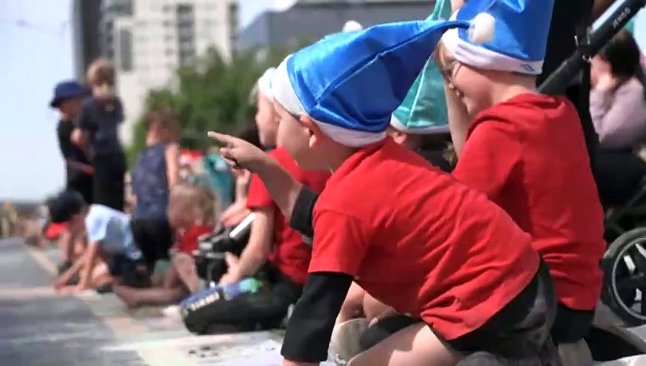 People swarm to celebrate Adelaide’s annual Christmas Pageant