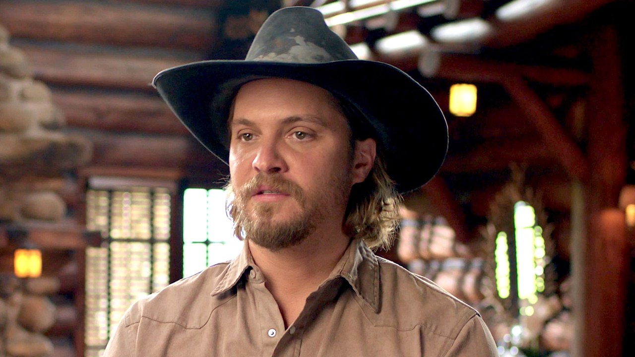 Unveiling the Secrets of Yellowstone’s Most Beloved Character 🌟