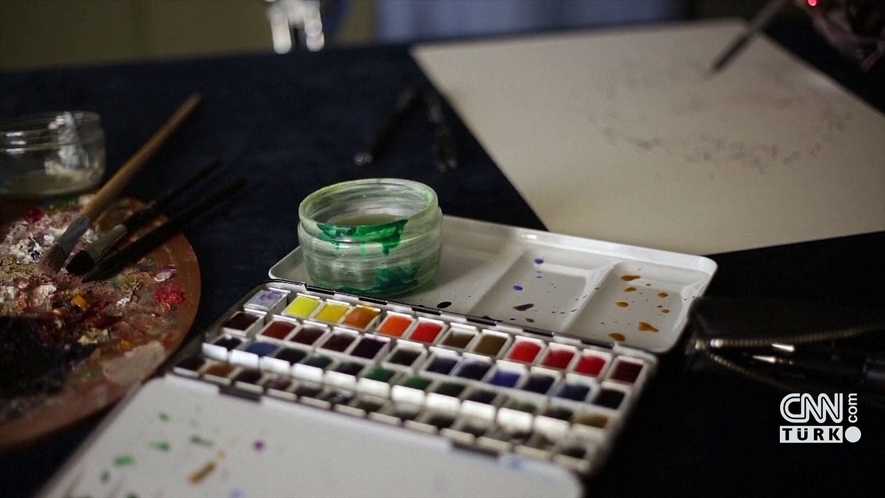 Robot sanatçı Ai-Da tarafından çizilen 'Turing Portresi' 1,32 milyon dolara satıldı