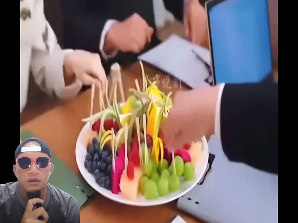 SEKERTARIS SEORANG PELAKOR