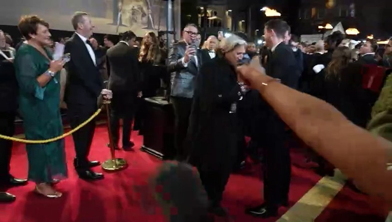 Paul Mescal & Andrew Scott REUNITE at Gladiator 2 Premiere!