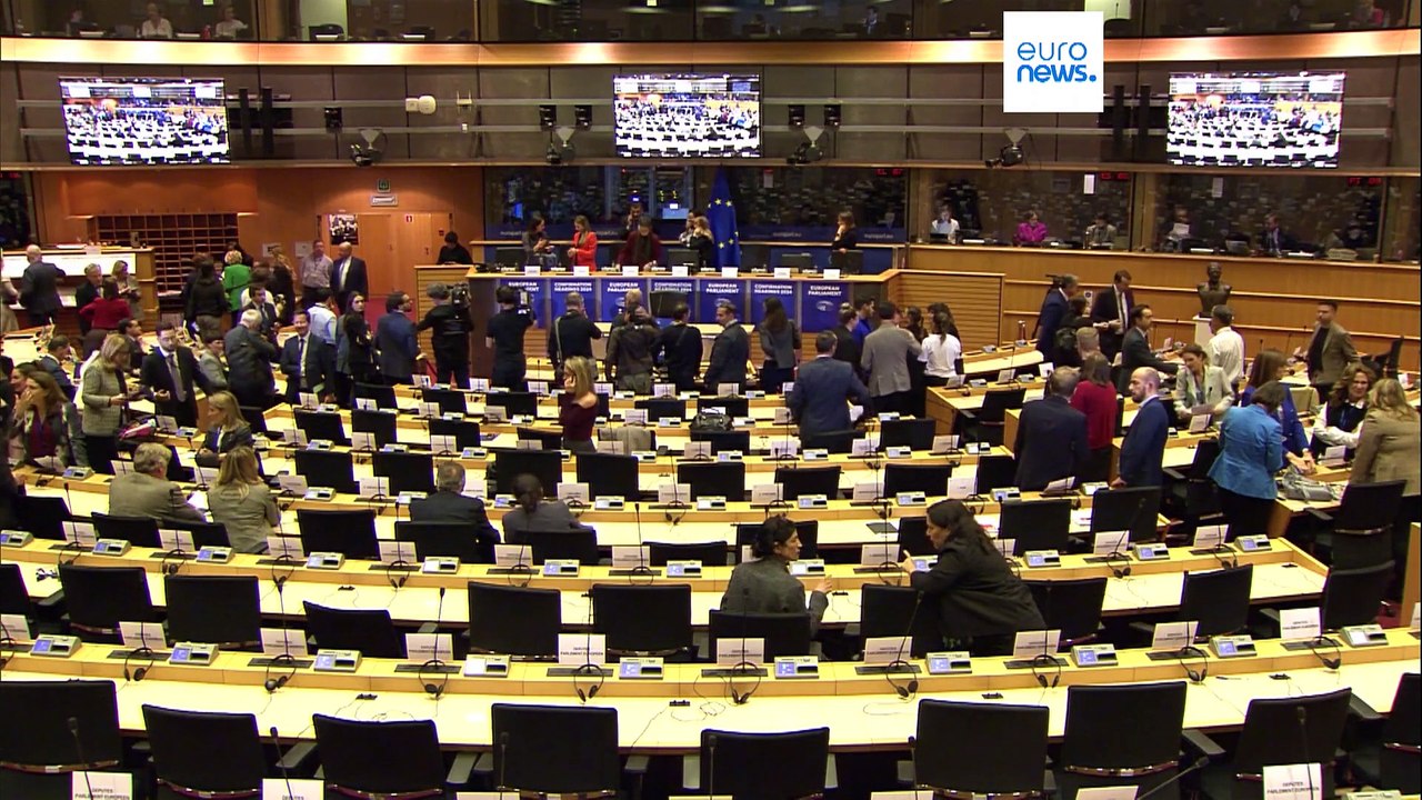 Latest news bulletin | November 14th – Morning