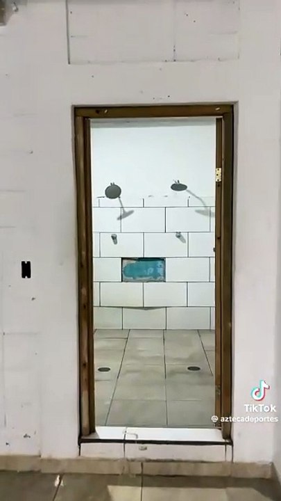 Prensa mexicana falsea imágenes antiguas de camerinos antes del partido Honduras vs. México ⚽