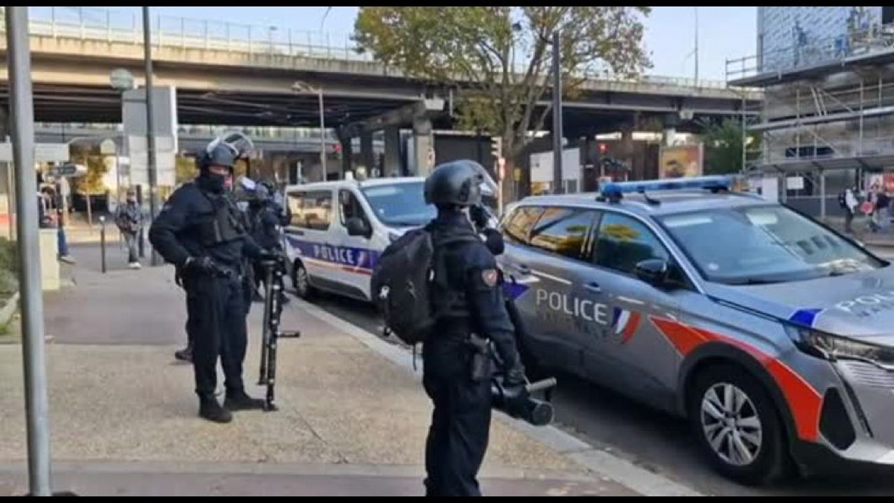 Francia, padrone di un ristorante prende in ostaggio i dipendenti