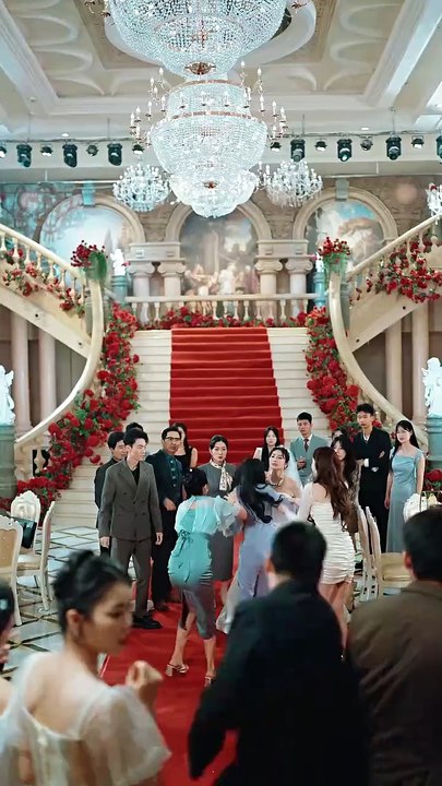 【最新短剧合集】 婚礼现场大姑姐飒爆了