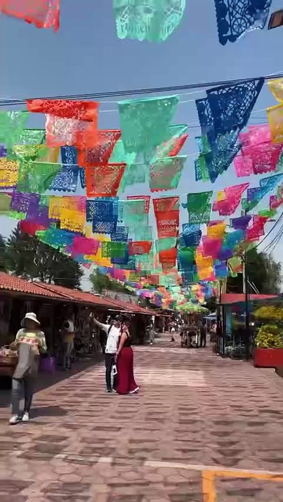 Albertina con una serpiente