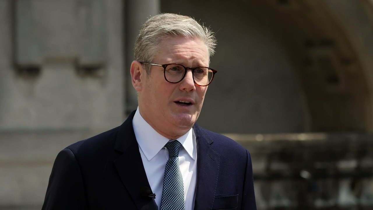 Starmer refuses to rule out use of missiles in Ukraine