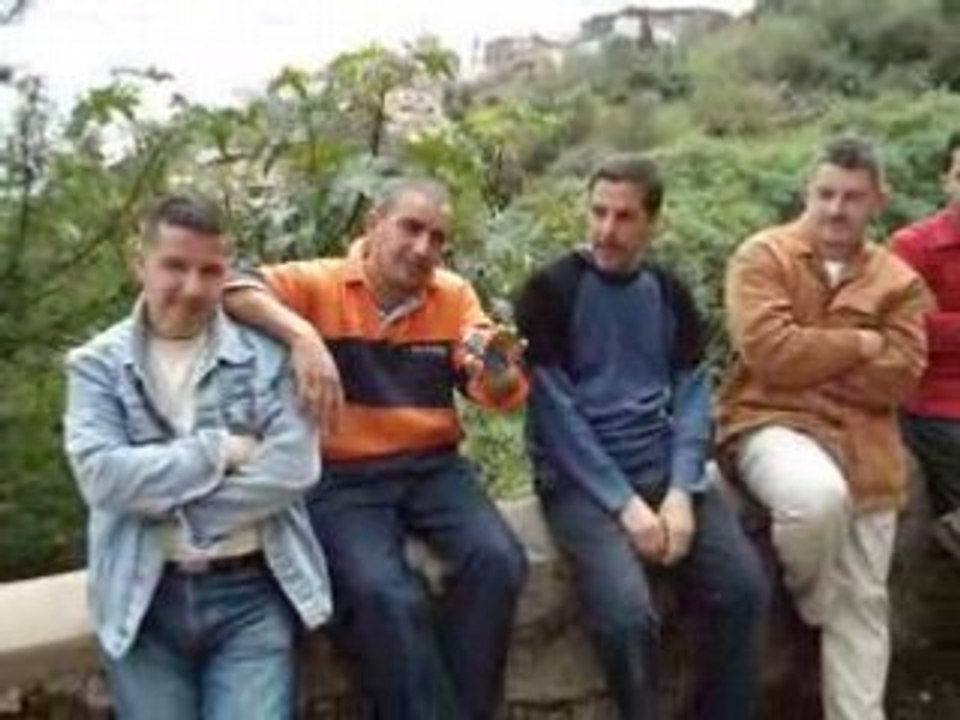 Oulad El Houma: Quartier en Conversation 🗣️