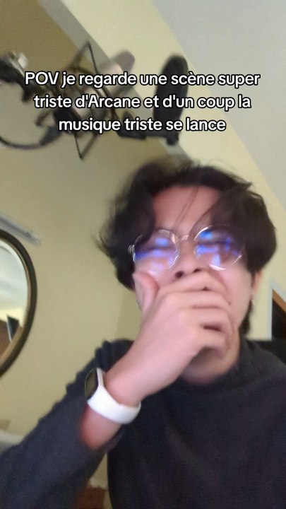 La musique est banger par contre POV je regarde une scène super triste d'Arcane et d'un coup la musique triste se lance