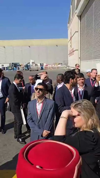 Emirates' first A350