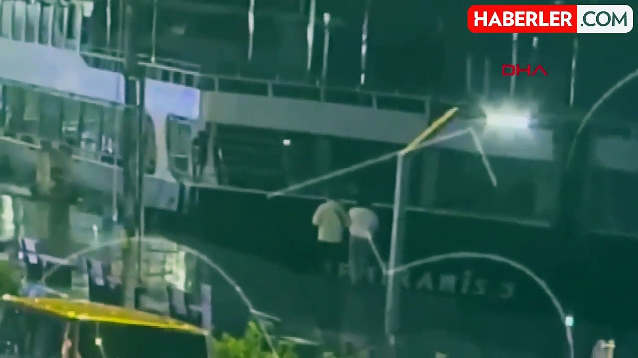 Aşiyan Sahil'de Kayıp Kardeşlerin Denize Düşüş Anı Kamerada