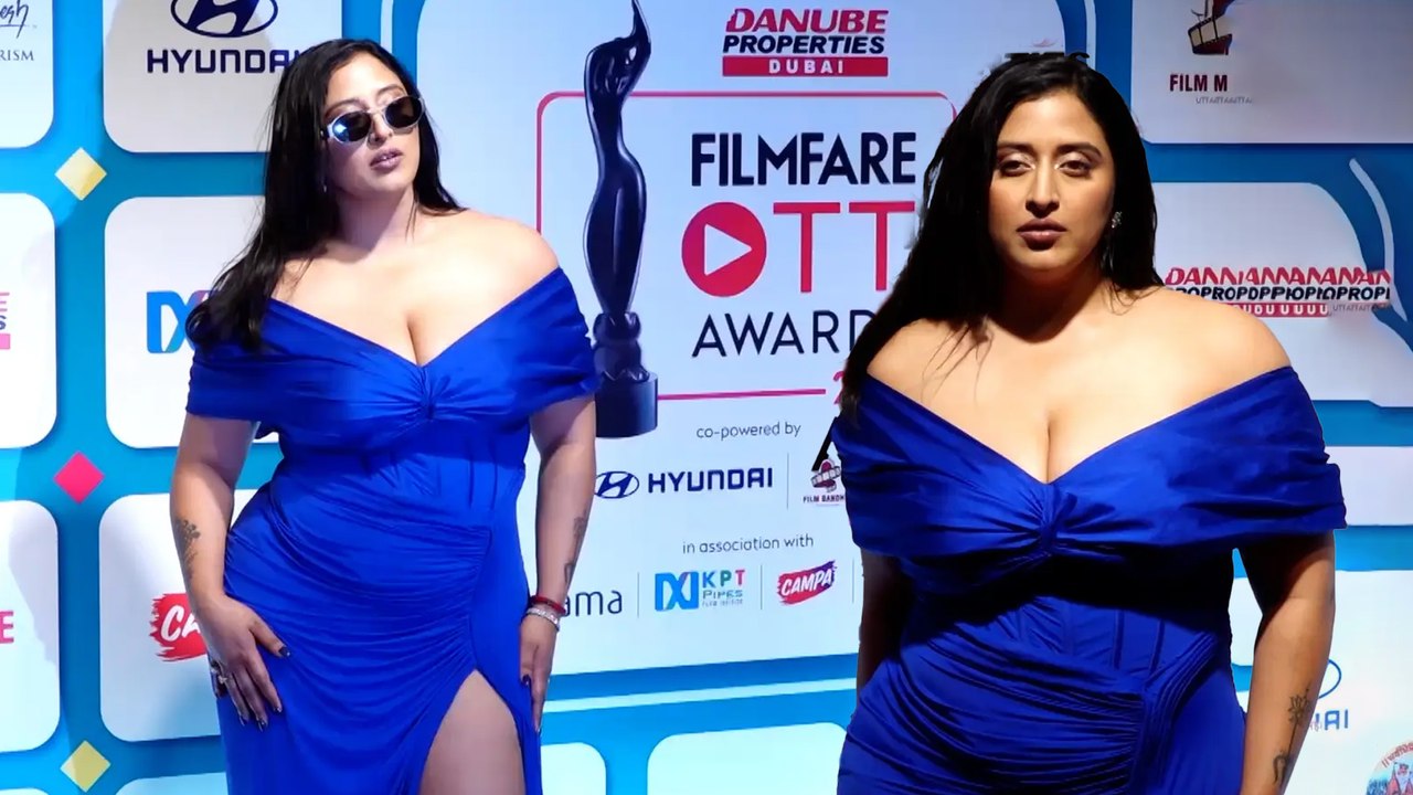 International Singer Raja Kumari Dazzles at Filmfare OTT Awards 2024 in Bold-Blue Ensemble