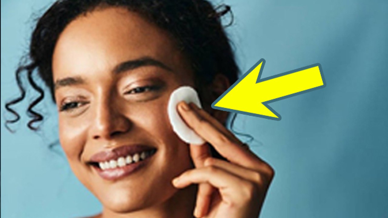 Toner Vs Astringet Difference: Ingredient, Usage, Application & Benefits In Hindi |Boldsky