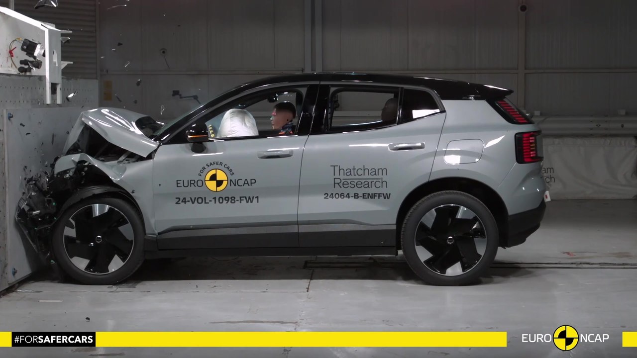 Vollelektrischer Volvo EX30 erzielt Bestnote von fünf Sternen im Euro NCAP Crashtest