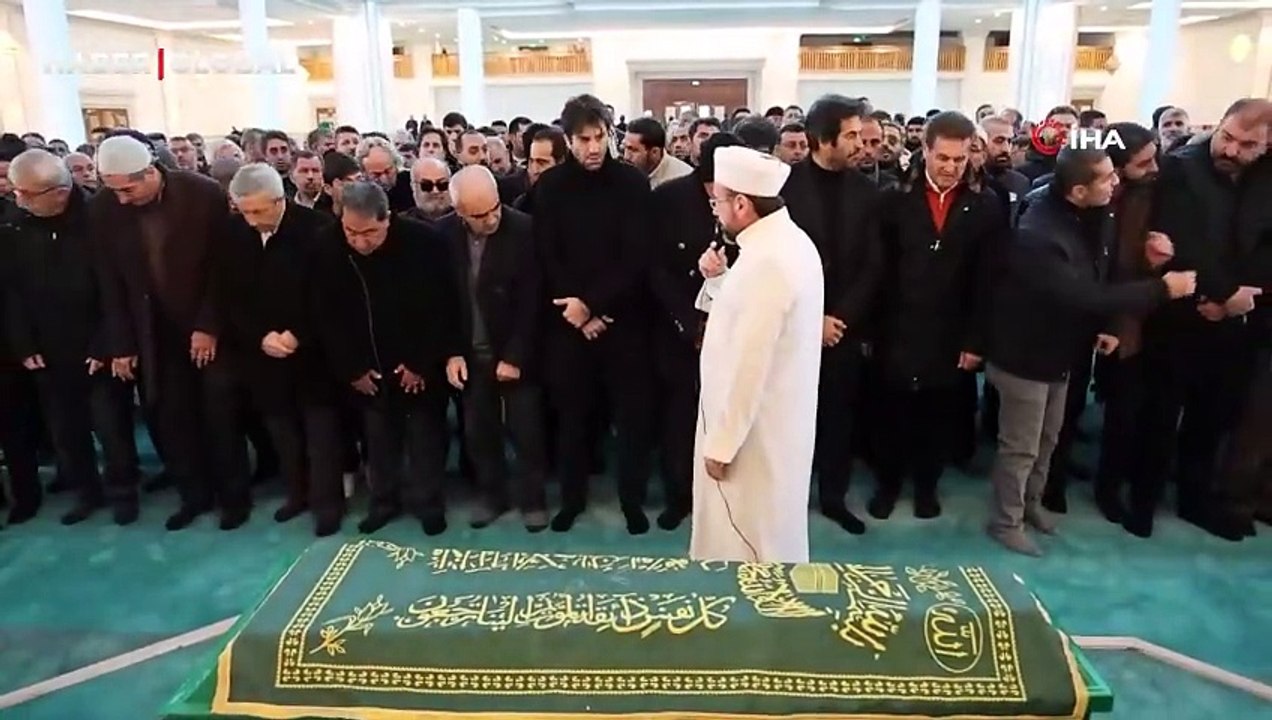 Mahsun Kırmızıgül’ün annesi son yolculuğuna uğurlandı