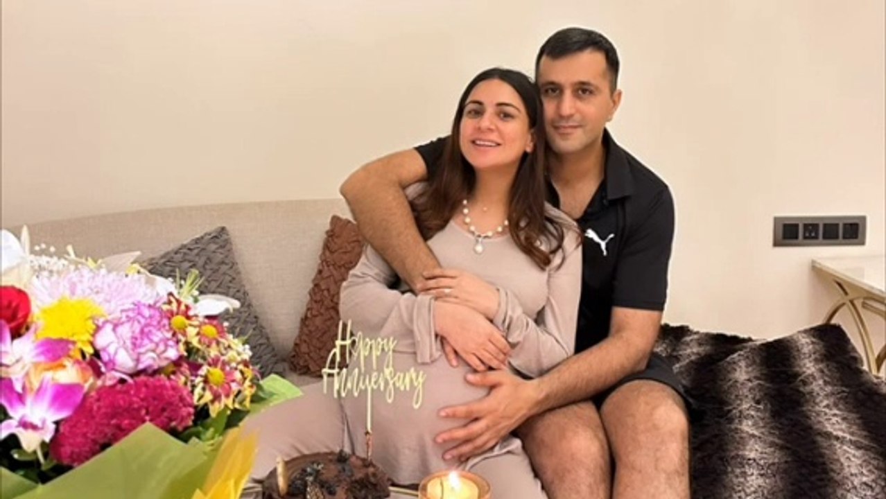 Telugu Heroine Blessed with Twin Babies | కవల పిల్లలకి జన్మనిచ్చిన తెలుగు హీరోయిన్ | Public Media
