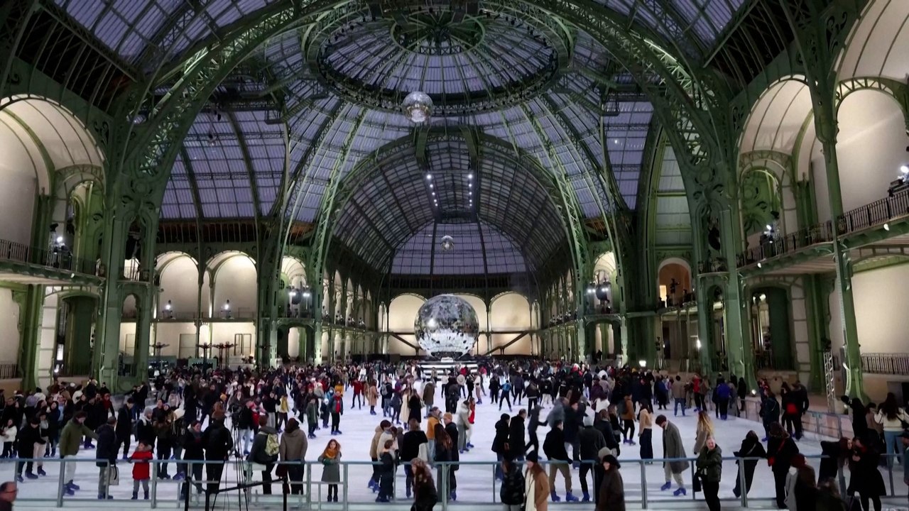 Inaugurada en París la pista de hielo cubierta más grande del mundo