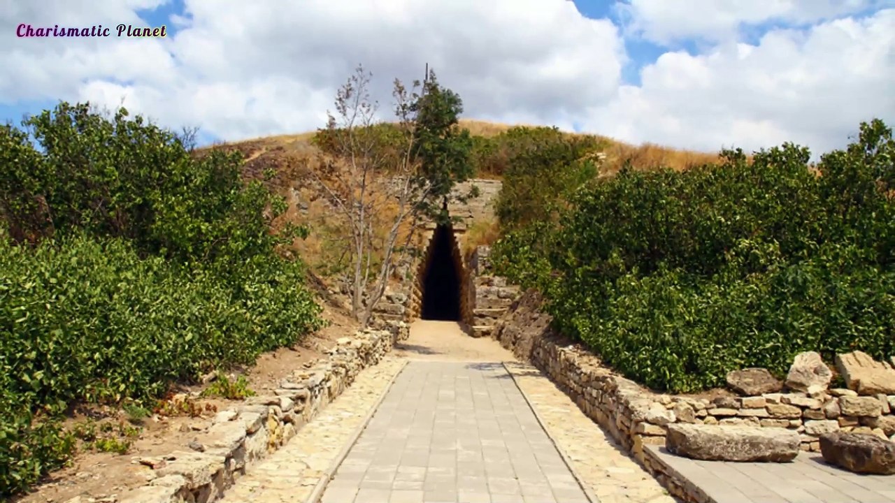 Royal Kurgan: A Hidden Marvel of Ancient Crimea 🏺