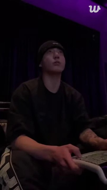 BTS JUNGKOOK WEVERSE LIVE (2024.12.18) ｜ JUNGKOOK LIVE Part 1