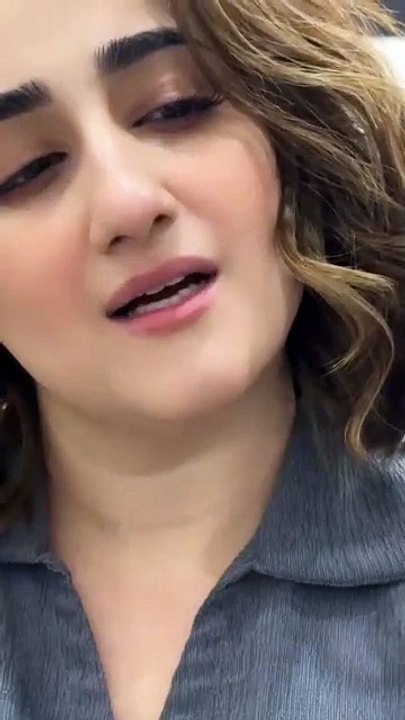 Butifull nimra mehra viral video